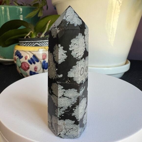 Snowflake Obsidian Crystal Tower (#5) - Picture 5 of 9